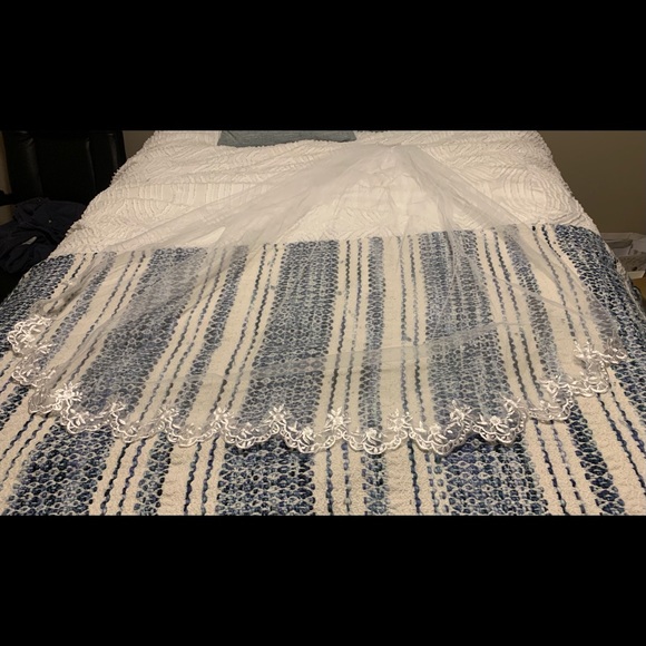 White bridal veil